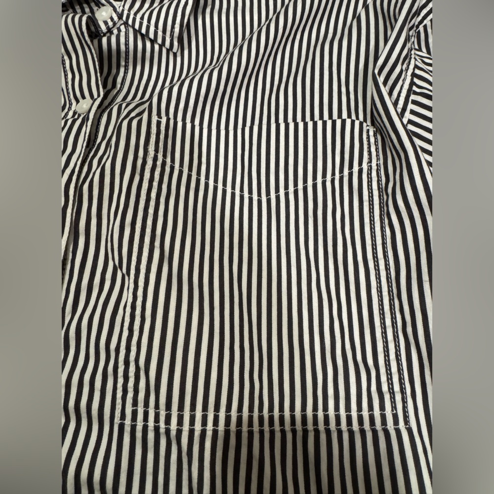 AE Button Up - Picture 5 of 6